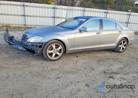 2013 Mercedes-Benz S 550 из США, поврежденный, VIN WDDNG7DB0DA524454
